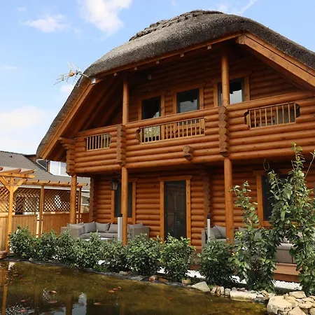 Greenwood Rönkház Appartamento Gárdony