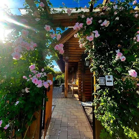 Greenwood Roenkhaz * Gárdony